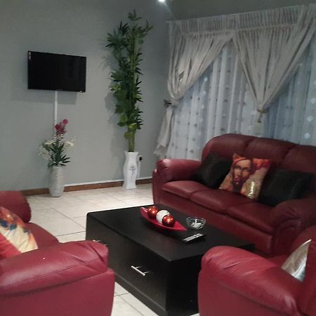 Tintech Bed & Breakfast Φράνσισταουν Εξωτερικό φωτογραφία