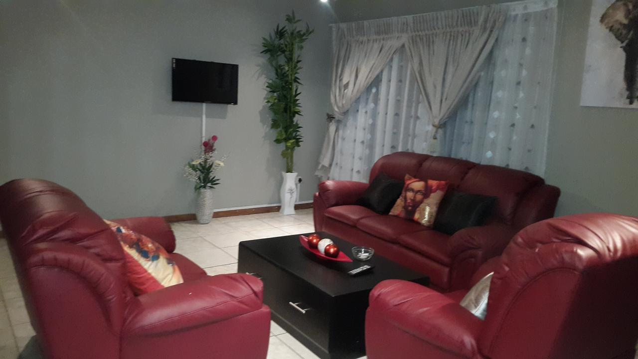 Tintech Bed & Breakfast Φράνσισταουν Εξωτερικό φωτογραφία